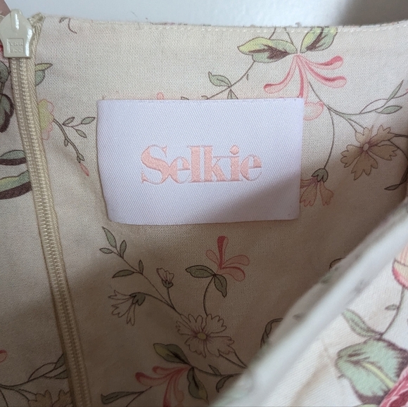 Selkie The Renaissance Gown 100% Cotton Pink Floral sz M - Sold By Anthropologie - Picture 4 of 11